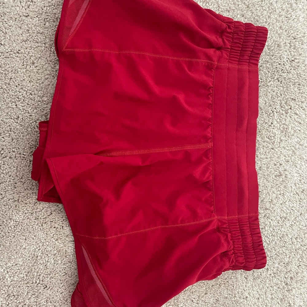 red lululemon hotty hot shorts